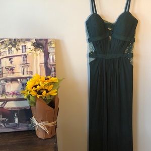 Fitted emerald gown with mesh/jewel bodice, size 8